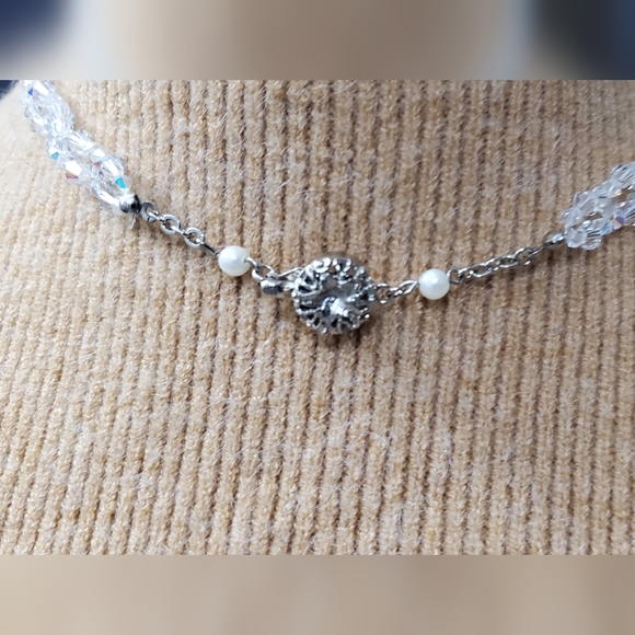 Handmade AB Coated Crystals Glass Choker Necklace - Picture 4 of 8